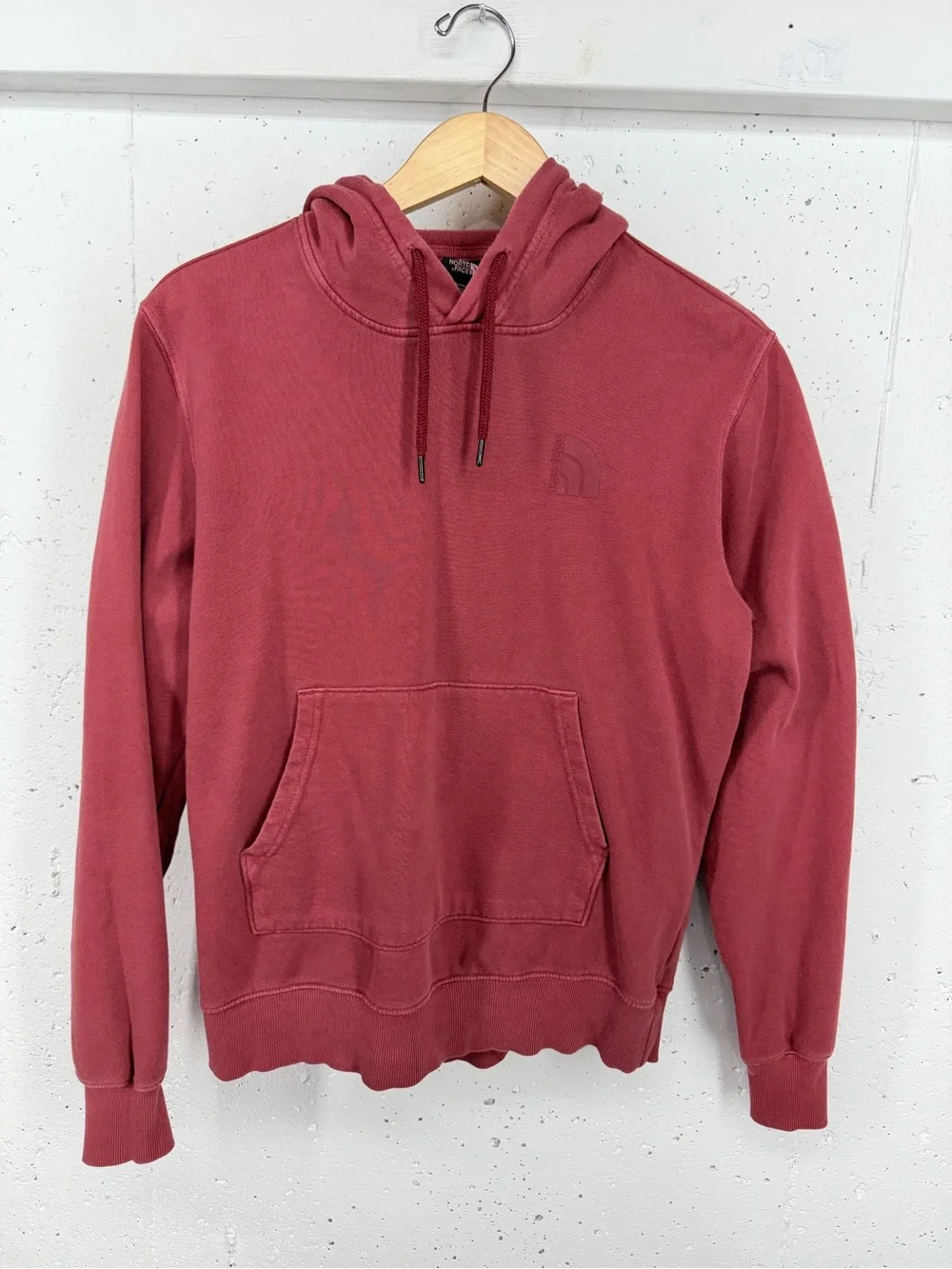 The North Face Men’s Small Burgundy Hoodie Sweatshirt